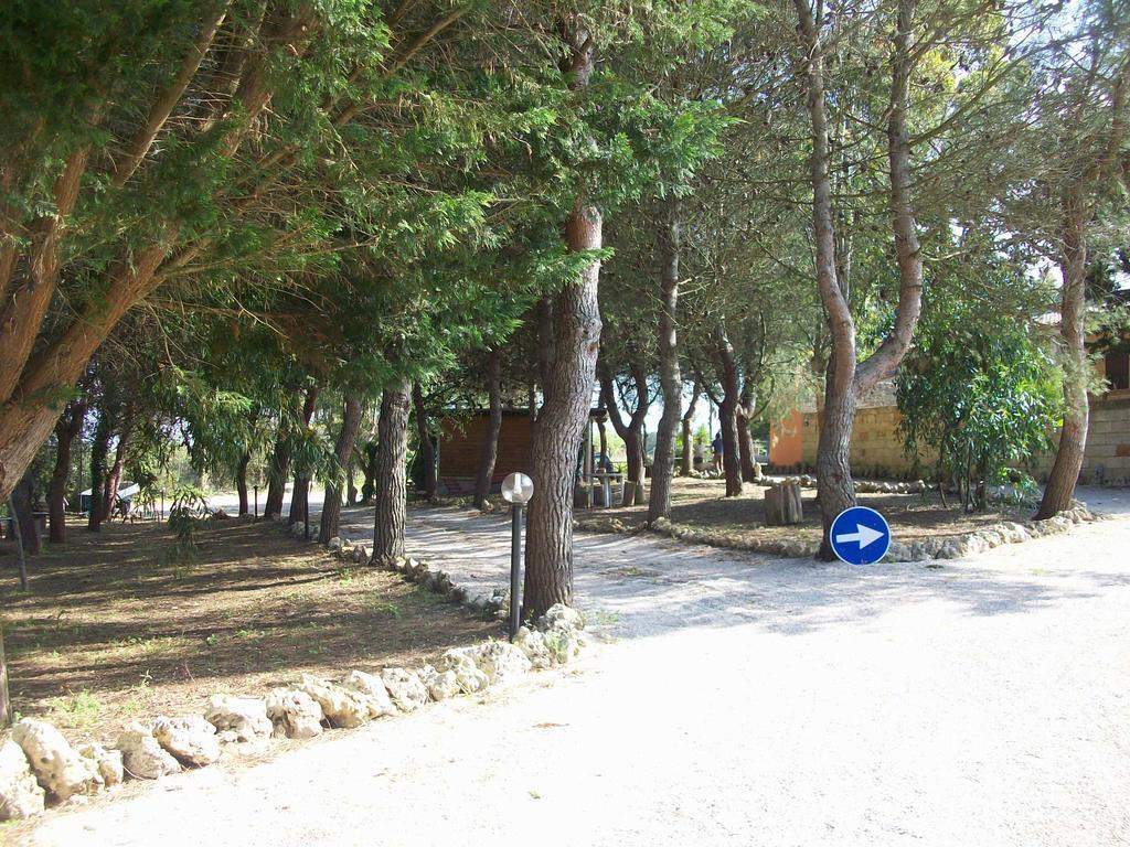 Appartamenti Turistici Aprile Antonio Luigi Borgagne Eksteriør bilde